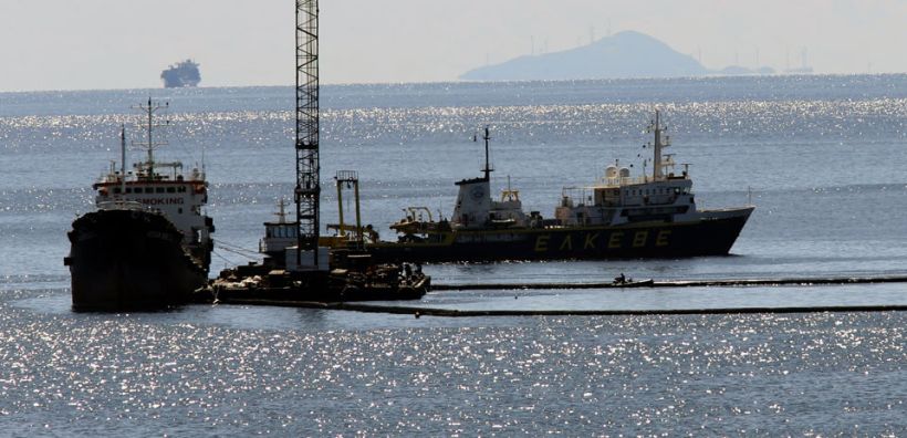 Αντίθετη προς την πάταξη του λαθρεμπορίου ναυτιλιακών καυσίμων η διάταξη που προωθεί η κυβέρνηση για τα σλέπια