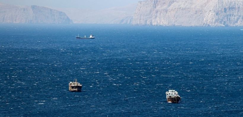 Maersk: Το εμπορικό πλοίο Alliance Fairfax διέσχισε τα Στενά του Ορμούζ συνοδεία αμερικανικών ενόπλων δυνάμεων