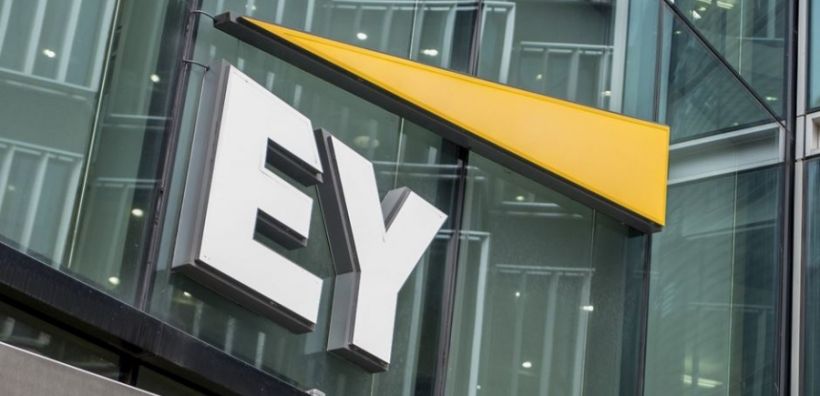 Τι λέει η έκθεση της Ernst&amp;Young: Δεν "βλέπουμε" κάτι κατά την επισκόπηση των αποτελεσμάτων α΄εξαμήνου της ΔΕΗ 
