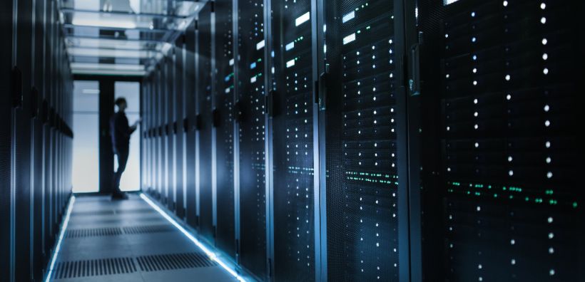 Στην τελική ευθεία το νέο πλαίσιο για τα data centers - Εντάσσεται στο νομοσχέδιο του ΥΠΕΝ με την Οδηγία για την αγορά του ρεύματος που πρόκειται να βγει σε διαβούλευση