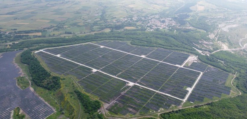Έκθεση Βιώσιμης Ανάπτυξης 2023 της ΔΕΗ: Αύξηση 61% των επενδύσεων σε ΑΠΕ και δίκτυα διανομής και 32% στην συνεισφορά των ΑΠΕ στο μείγμα