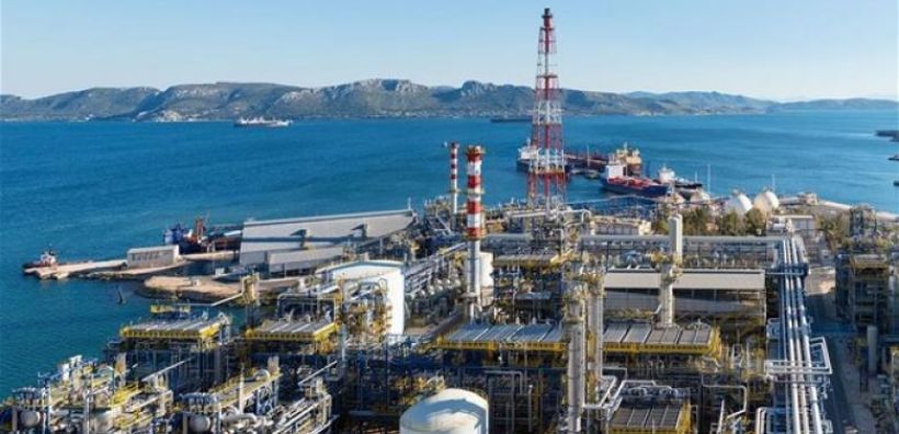 Επι τόπου επίσκεψη από Glencore - Vitοl στα τρία διλυστήρια των ΕΛΠΕ - η παρουσίαση προς τους δύο μνηστήρες σε κεντρικό ξενοδοχείο