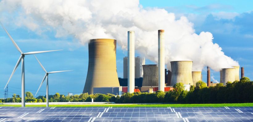 Συγκρατημένο το ενεργειακό κόστος εως το 2040 για τον φιλόδοξο στόχο μείωσης των ρύπων που υιοθετεί η Κομισιόν