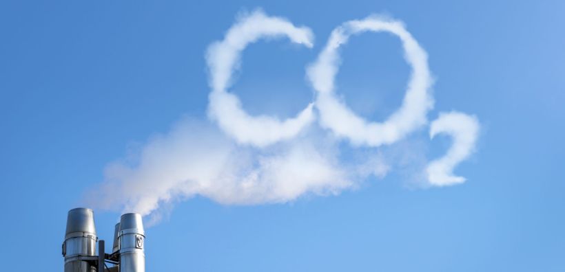 ETS &amp; Αντιστάθμιση CO₂: Η μείωση του αποτυπώματος της Ελλάδας φέρνει απώλειες άνω των 50 εκατ. ευρώ για τη βιομηχανία