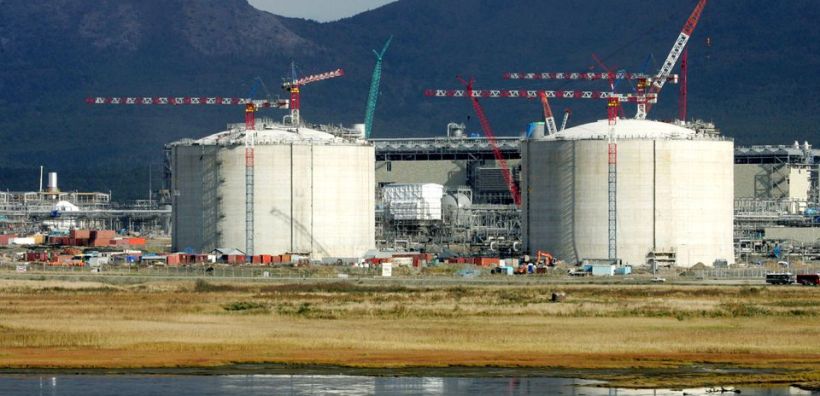 Η Ρωσία καταλαμβάνει τον πλήρη έλεγχο του Sakhalin-2