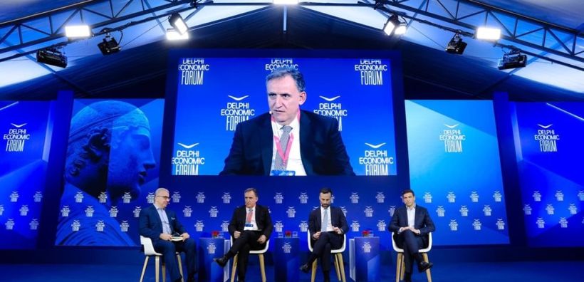 «Ψήφος εμπιστοσύνης» στη ΔΕΗ από JP Morgan και CVC - «Βλέπουν» θετική έκβαση στην ΑΜΚ, με όπλο τον πλήρη μετασχηματισμό του ομίλου