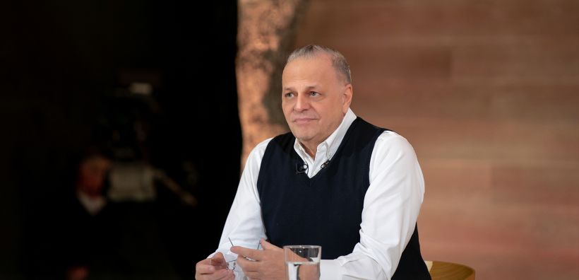 Ε. Μυτιληναίος: Πρέπει να συνεχίσουμε παρά το υψηλό κόστος της μετάβασης - Που απέτυχε η Ευρώπη