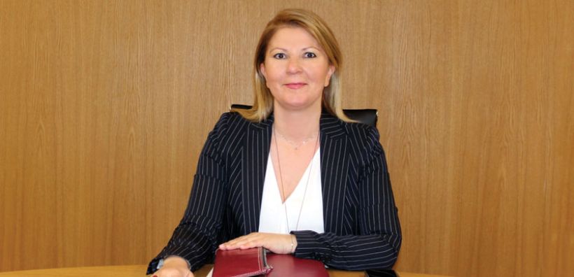 Η Ελένη Ράπτη αναλύει τους στόχους και την πορεία της Φυσικό Αέριο ως διευθύντρια εταιρικών σχέσεων