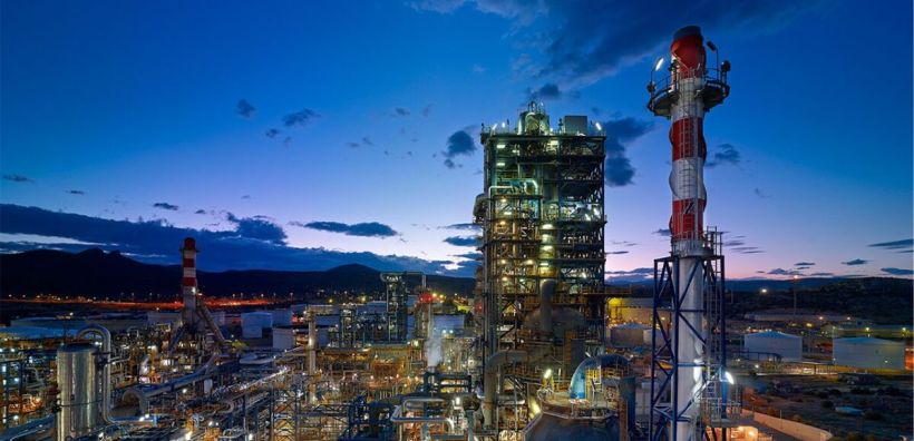 Δυο άδειες ΣΗΘΥΑ για το διυλιστήριο της HelleniQ Energy