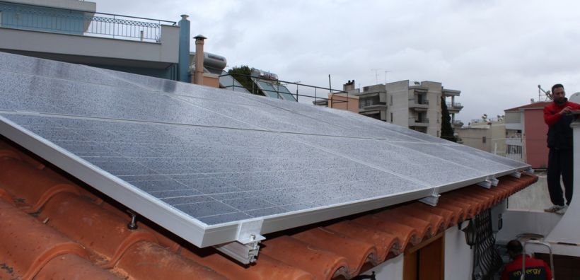 Εγκαταστάθηκαν τα πρώτα “Solar In a Box” φωτοβολταϊκά στην Ελλάδα