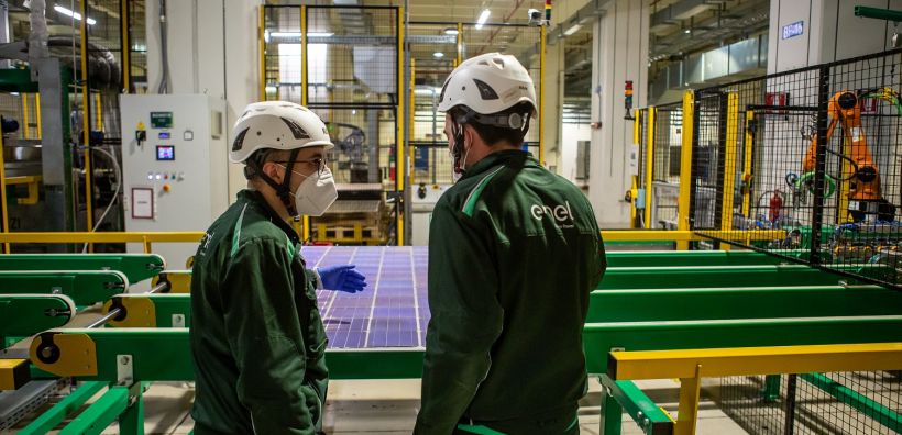 Enel: Το μέλλον της ενέργειας αλλάζει με το εργοστάσιο 3Sun στην Κατάνια