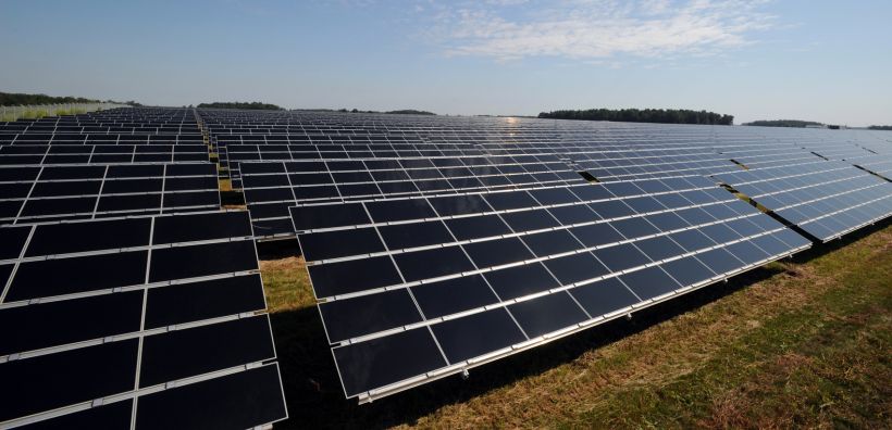 Βρετανία: Νέο ρεκόρ παραγωγής από φ/β στα 9,47 GW το μεσημέρι της Δευτέρας - Τροχοπέδη ανάπτυξης οι ρυθμιστικές εκκρεμότητες
