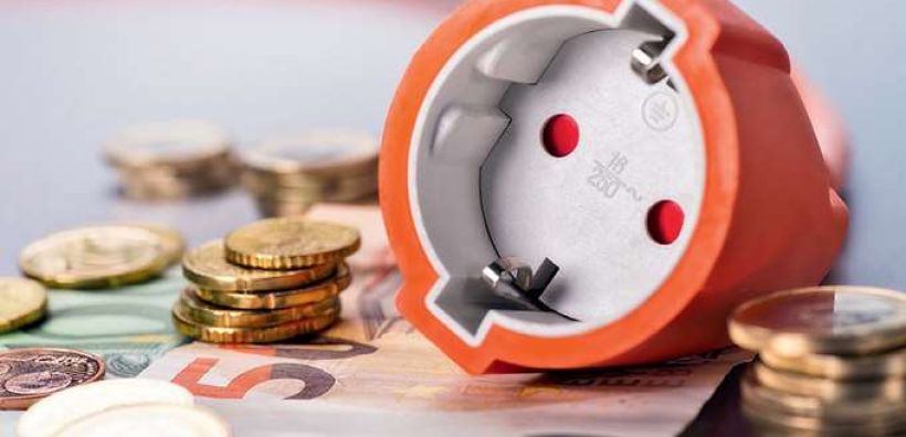 Ο καταναλωτής πληρώνει την αβελτηρία της πολιτείας