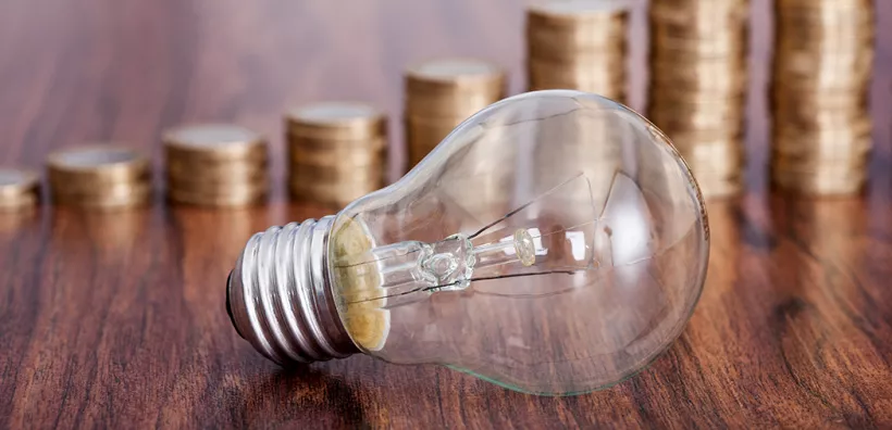 Με τον «κανόνα De minimis» εξετάζει η κυβέρνηση να δώσει επιδότηση στα τιμολόγια ρεύματος των μικρομεσαίων επιχειρήσεων – Προϋπόθεση να είναι συνεπείς