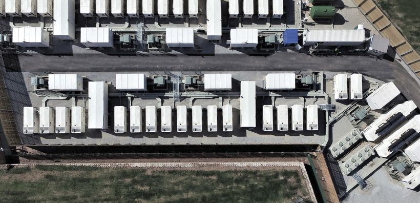 Έκρηξη συμφωνιών  στην ευρωπαϊκή αγορά BESS: Εξαγορές, χρηματοδοτήσεις και deals πολλαπλών GW