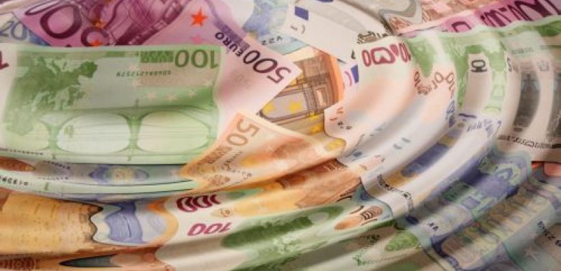 Μειώσεις επιτοκίων προαναγγέλλουν οι τραπεζίτες