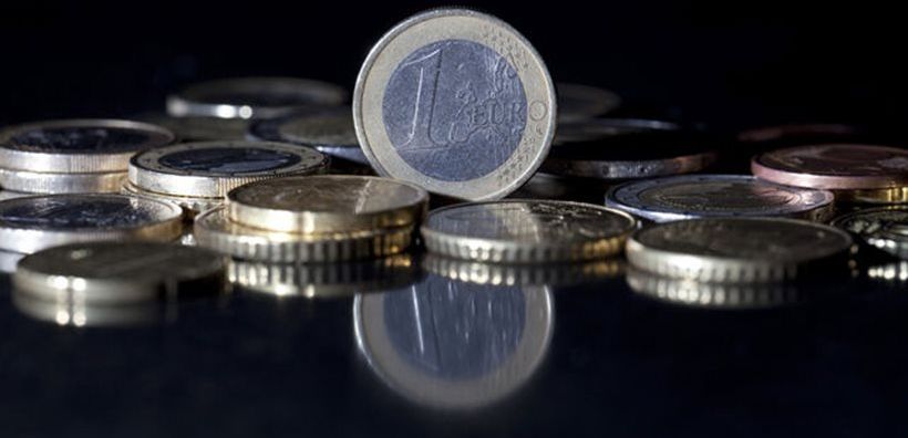 ΔΕΗ: Πως οι "μπαταχτσήδες με τις βίλες" ξεγλιστρούν χάρη στις τρύπες του θεσμικού πλαισίου
