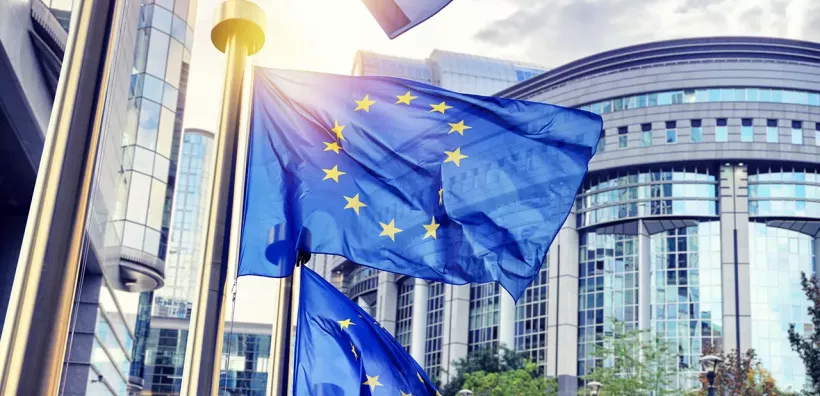 Ευρωβαρόμετρο: Εννέα στους δέκα Έλληνες ζητούν επενδύσεις σε ΑΠΕ - «Ψηφίζουν» κοινή ενεργειακή πολιτική και ενεργειακή αυτονομία