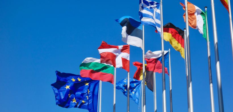 Οι νέες κυρώσεις της ΕΕ κατά της Ρωσίας, περνούν από Κίνα και Ινδία – Οι ασκήσεις ισορροπίας των Βρυξελλών και το δωράκι στον Τραμπ