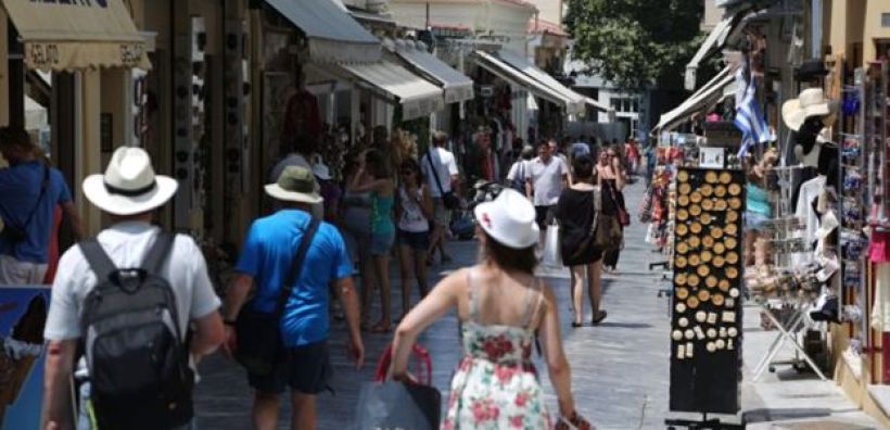 Μάχη Τράτσα - ΥΠΕΚΑ: Διατηρούνται οι χρήσεις γης σε Πλάκα και Εξάρχεια