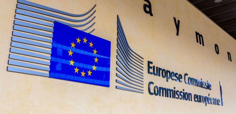 Η Ευρωπαϊκή Επιτροπή παρατείνει την ενισχυμένη εποπτεία στην Ελλάδα