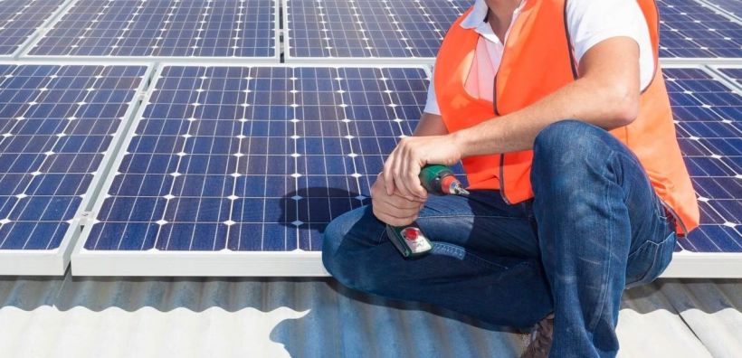 Έρχεται ο διαμοιρασμός ενέργειας ΑΠΕ μεταξύ ομάδων νοικοκυριών - Τι προβλέπει ο θεσμός του ενεργού καταναλωτή