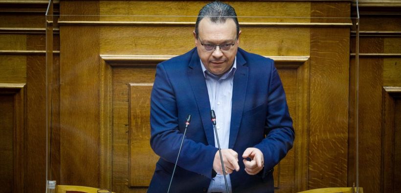 Φάμελλος: Μετά την αισχροκέρδεια σε ρεύμα και διυλιστήρια η κυβέρνηση δρομολογεί την ιδιωτικοποίηση των ΔΕΥΑ 