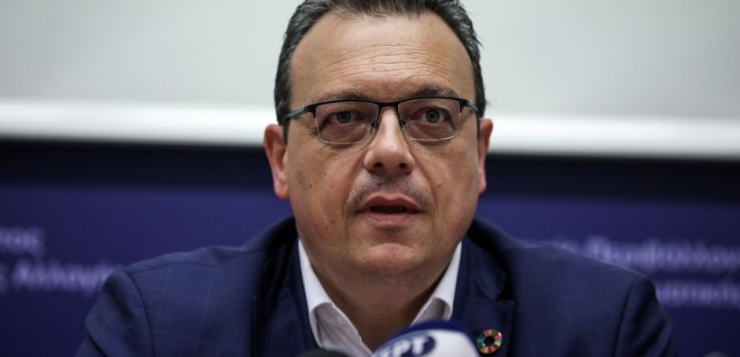 Φάμελλος: Πλαφόν στην αισχροκέρδεια όχι μόνο στα καυσόξυλα αλλά και στο ρεύμα