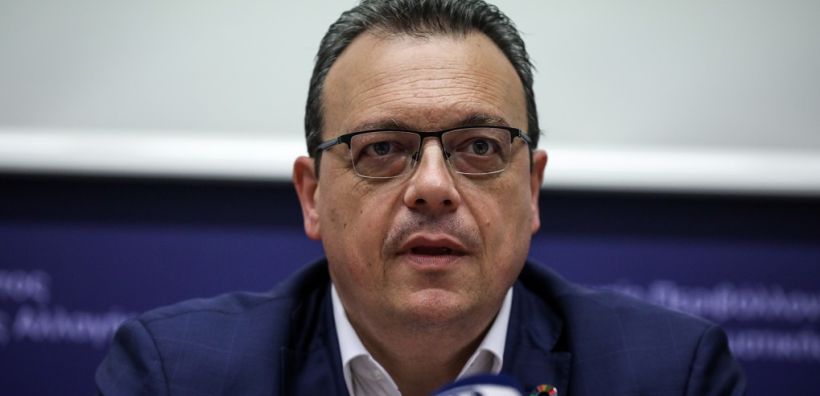 Φάμελλος: Με λεφτά των φορολογούμενων η κυβέρνηση επιδοτεί τα υπερκέρδη στην ενέργεια