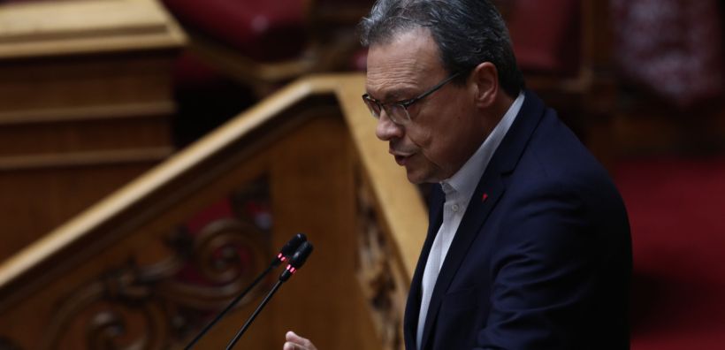Φάμελλος: Δεν έχει καμιά επιστημονική βάση η συσχέτιση πυρκαγιών με ανεμογεννήτριες - Αδικαιολόγητη καθυστέρηση στο Ειδικό Χωροταξικό των ΑΠΕ