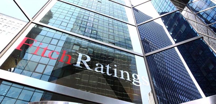 Fitch: Ο κορωνοϊός μπορεί να οδηγήσει την παραγωγή πετρελαίου σε πλεόνασμα