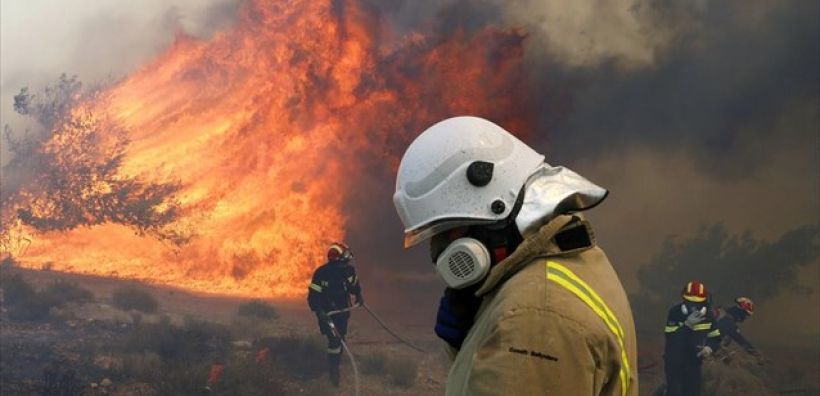 Πυρκαγιά σε δασική περιοχή της Μυτιλήνης