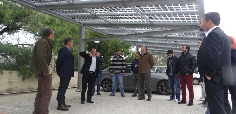 Παρουσιάστηκε ο Φωτοβολταϊκός Σταθμός στέγασης αυτοκινήτων και αίθριου από το Επιστημονικό Πάρκο Πατρών