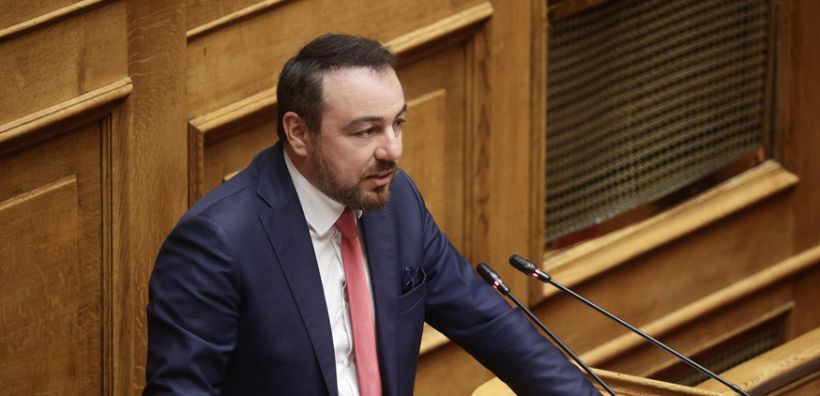 Η ΔΕΗ κλείνει την Πτολεμαΐδα 5 και η κυβέρνηση της «κλείνει το μάτι»