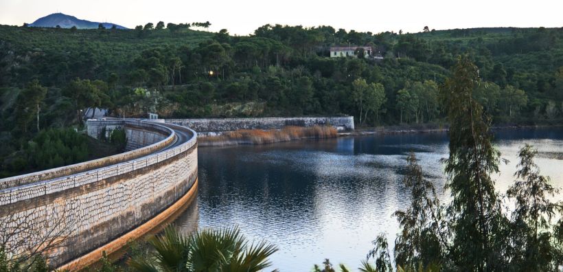 Δεσμευτική προσφορά από τη ΓΕΚ Τέρνα για αρδευτικά δίκτυα και φράγμα στην Κρήτη