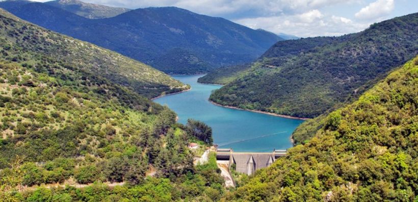 ΔΕΗ: Υπάρχει κίνδυνος υπερχείλισης του φράγματος στον Λάδωνα