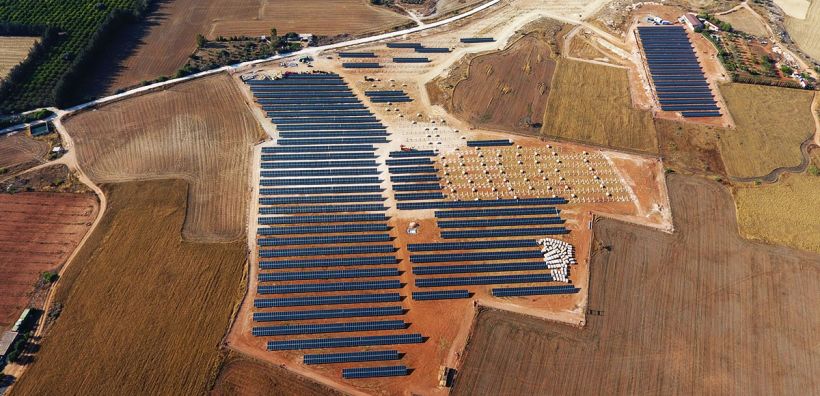 Με ελληνική συμμετοχή η κατασκευή 4 φωτοβολταϊκών των OMV Petrom και CE Oltenia στη Ρουμανία