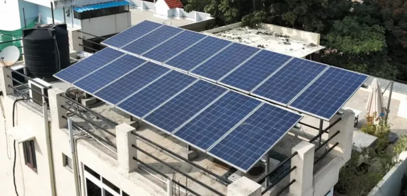 Ινδία: Σχεδόν 10 GW φωτοβολταϊκών σε στέγες έχουν εγκατασταθεί από το 2024