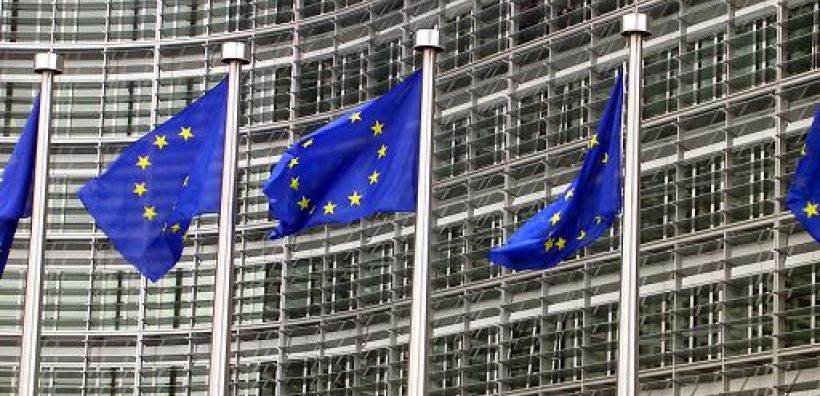 Δυσαρεστημένη η Κομισιόν για το μοντέλο ΔΕΠΑ-ΔΕΣΦΑ