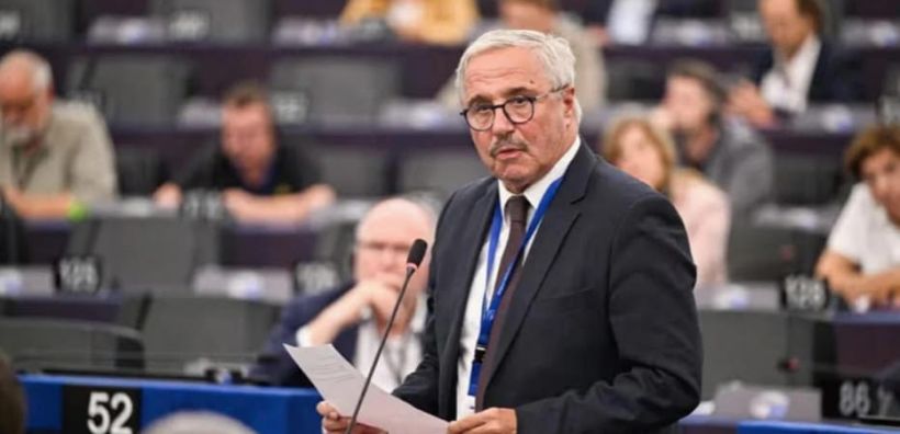 Μανιάτης προς Κομισιόν: Συμφωνείτε με την περικοπή του Προγράμματος “Σπίτι μου ΙΙ”;