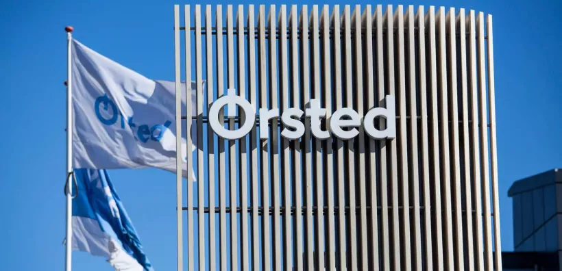 Orsted: Εγκαταλείπει αιολικά έργα πράσινου υδρογόνου στη Δανία