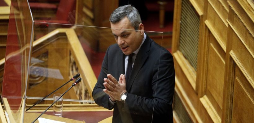 Μαμουλάκης: Σημαντική καθυστέρηση ανάπτυξης της ηλεκτροκίνησης - Τα προβλήματα στο «Κινούμαι Ηλεκτρικά 2» 