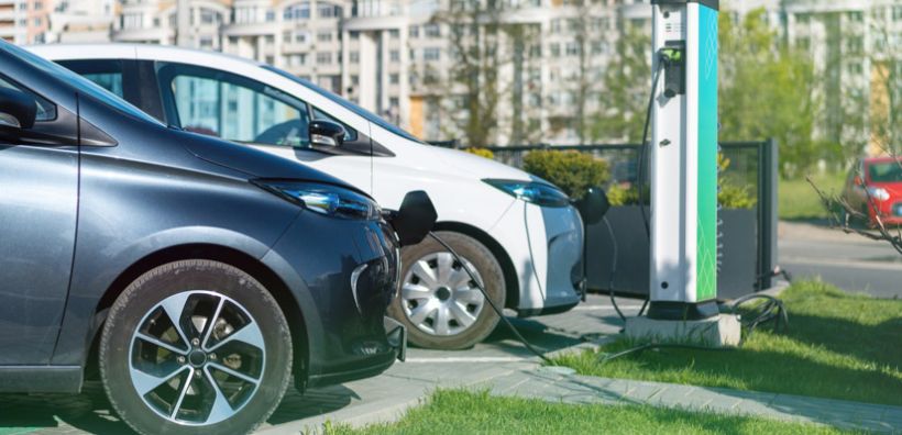 Έως και 86% το μερίδιο των ηλεκτρικών οχημάτων στην αγορά έως το 2030 