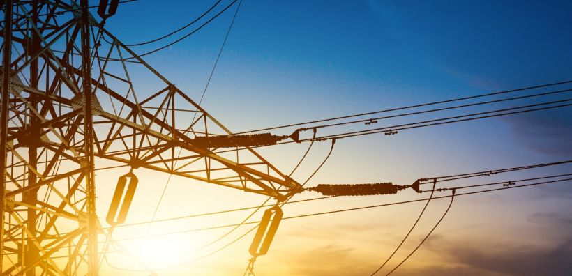Επιχείρηση πειθούς των κοινοτικών τη Παρασκευή - Αποφασισμένη για πλαφόν στο ρεύμα η κυβέρνηση - Οι στρεβλώσεις στην Κ.Ευρώπη, το ράλι στα 700 ευρώ και πώς επηρεάζει την Ελλάδα