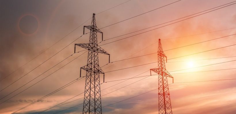 Η επιτυχία της ΑΜΚ ανοίγει τον δρόμο για την εφαρμογή του «50-50» στα κόστη σύνδεσης – Διευκρινίσεις ζητάει η αγορά ως προς τα «διαδικαστικά» του μέτρου