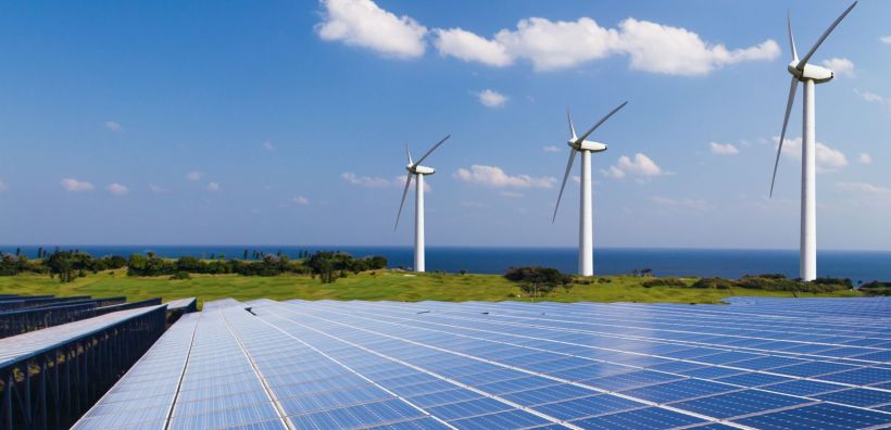IRENA: Επενδύσεις 31,5 τρισ. δολαρίων απαιτούνται για τη μετάβαση έως το τέλος της δεκαετίας