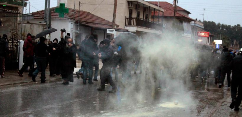 Οδοφράγματα στην Ιερισσό σε ένδειξη διαμαρτυρίας για τις συλλήψεις