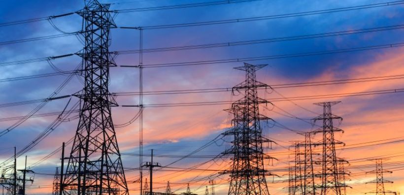 Κομισιόν: Τι προβλέπει το «Grids Package» που ανακοινώνει τη Τετάρτη η Κομισιόν - Δίχως απαντήσεις το που θα βρεθούν 1,2 τρισ. ως το 2040 - Αδειες «εξπρές» και καλύτερη χρήση υφιστάμενων δικτύων