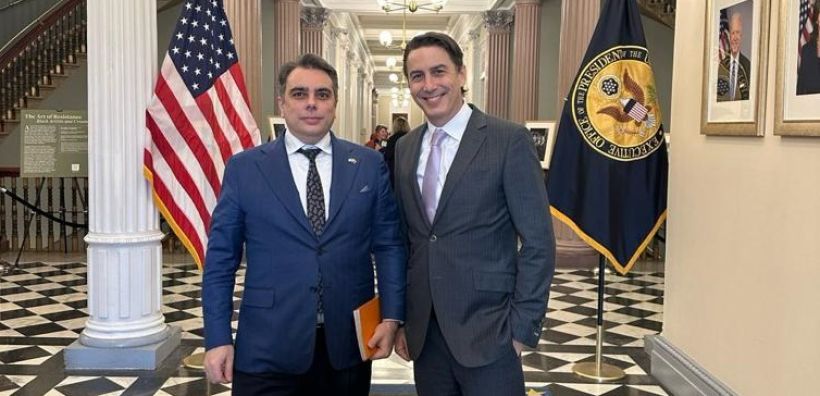 «Στρατηγικό αγοραστή» για τη Lukoil αναζητεί η Βουλγαρία στις ΗΠΑ – Οι αμερικανικές επενδύσεις και ο ρόλος της Ελλάδας
