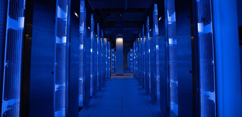 Η Schneider Electric επιταχύνει την υλοποίηση υποδομών AI άνω των 290 εκατ. δολαρίων για την TeraWulf, με τεχνολογίες Motivair και τη στήριξη της Google